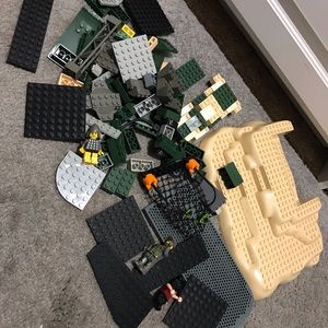 LEGOS. (#1) MUST BUNDLE. (Max of 4 Lego Sets )
